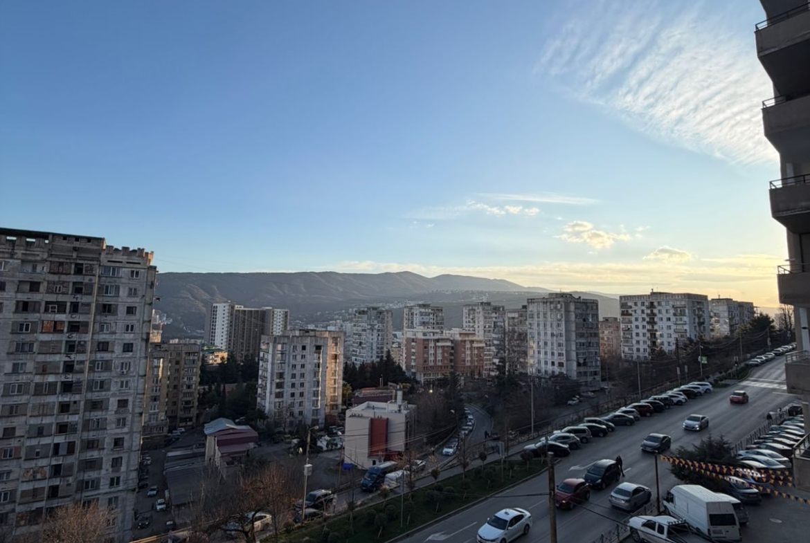 ქირავდება ახალგარემონტებული 2-ოთახიანი ბინა სრული კომფორტით!