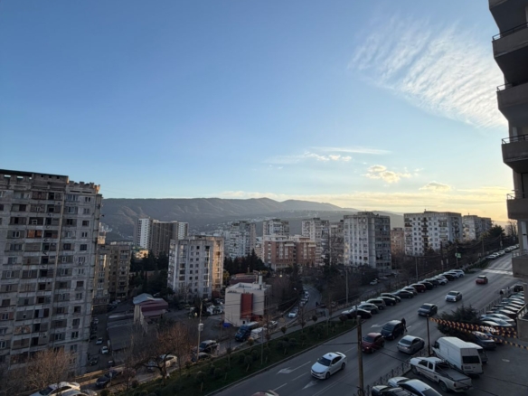 ქირავდება ახალგარემონტებული 2-ოთახიანი ბინა სრული კომფორტით!