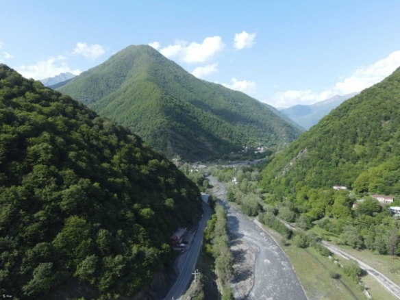 🏗️ იყიდება საინვესტიციო მიწის ნაკვეთი ფასანაურში – მდინარეების შესართავთან