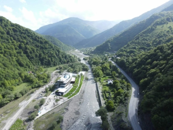 🏗️ იყიდება საინვესტიციო მიწის ნაკვეთი ფასანაურში – მდინარეების შესართავთან