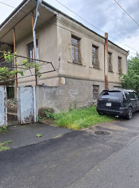 🏡 იყიდება ორსართულიანი კაპიტალური სახლი გურჯაანში!