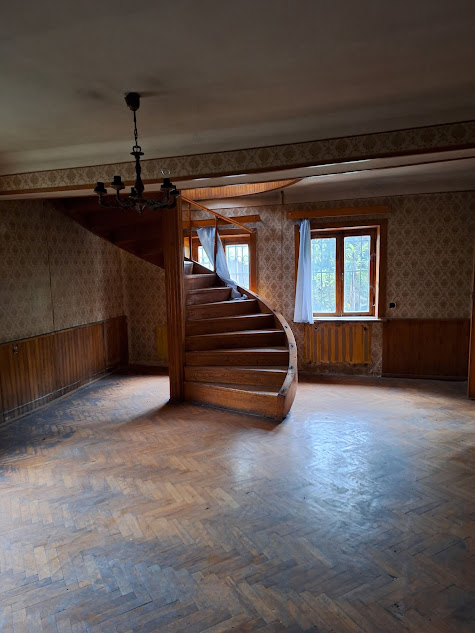 🏡 იყიდება ორსართულიანი კაპიტალური სახლი გურჯაანში!