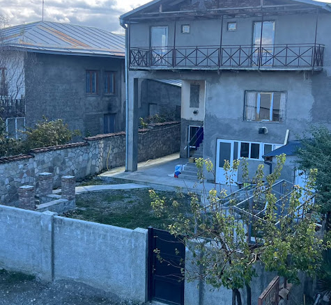 ✨ ქირავდება ბინა ხანგრძლივი ვადით თელავის ცენტრში!